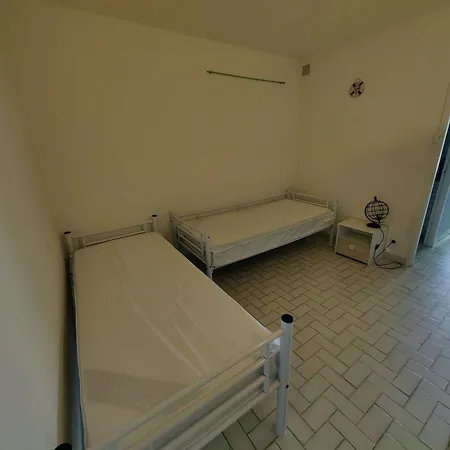 Alcove Climatise Pour 4 Pers. Avec Parking A 20m De La Plage, Animaux Bienvenus - Fr-1-607-184 Apartment Agde