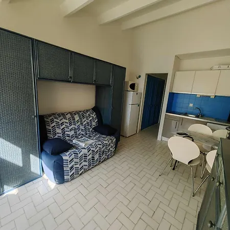 Alcove Climatise Pour 4 Pers. Avec Parking A 20m De La Plage, Animaux Bienvenus - Fr-1-607-184 Apartment Agde
