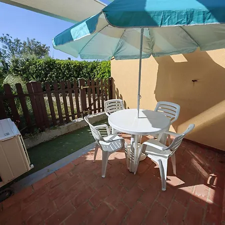 Alcove Climatise Pour 4 Pers. Avec Parking A 20m De La Plage, Animaux Bienvenus - Fr-1-607-184 Agde