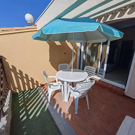 Apartment Alcove Climatise Pour 4 Pers. Avec Parking A 20m De La Plage, Animaux Bienvenus - Fr-1-607-184 *